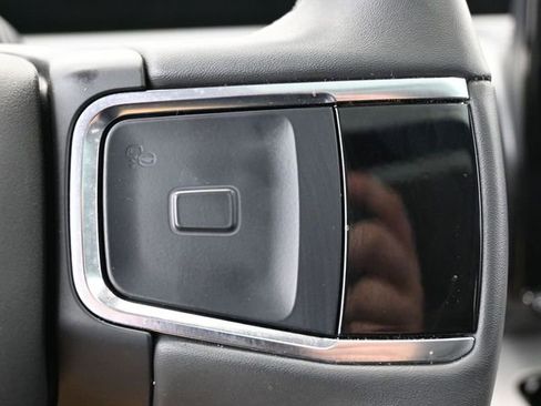 Used 2025 Ford Expedition Active image 16