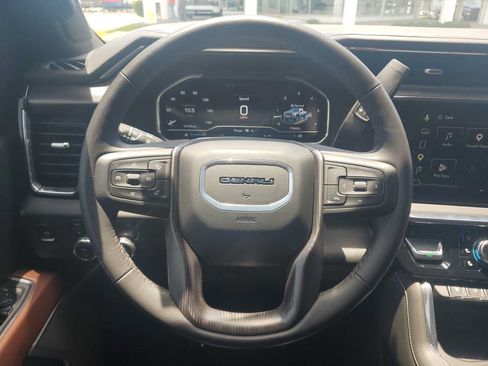 Used 2025 GMC Sierra 2500 Denali Ultimate AWD/4WD image 14