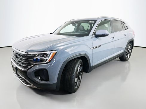 Used 2026 Volkswagen Atlas Cross Sport SEL AWD/4WD image 3