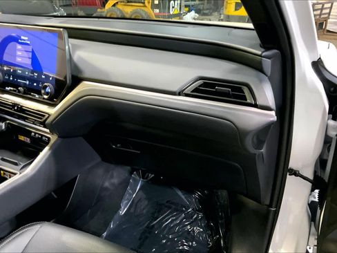 Certified 2025 Lexus TX 350 AWD image 18