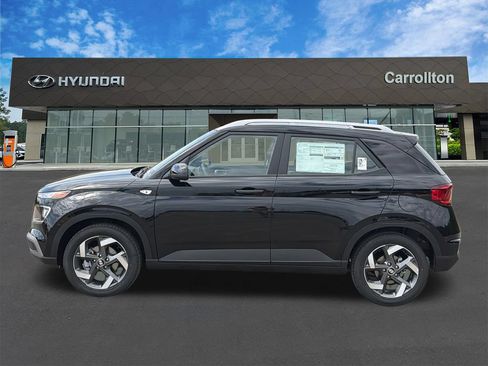 New 2026 Hyundai Venue SEL FWD image 9