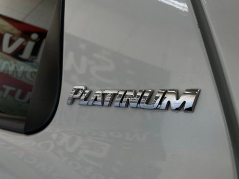 Used 2017 Toyota Sequoia Platinum image 10