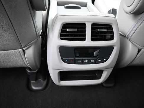 Used 2017 Honda Pilot EX-L image 37