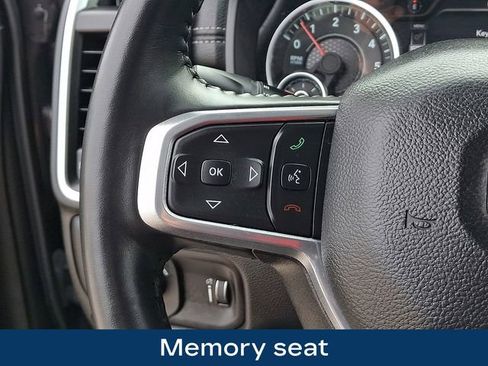 Used 2023 RAM 1500 Laramie AWD/4WD image 7