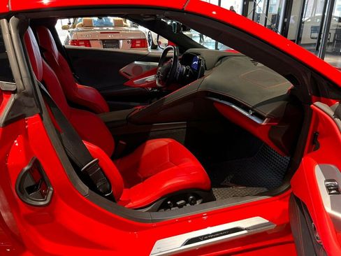 Used 2021 Chevrolet Corvette Stingray Premium Cpe w/ Z51 Performance Package image 11