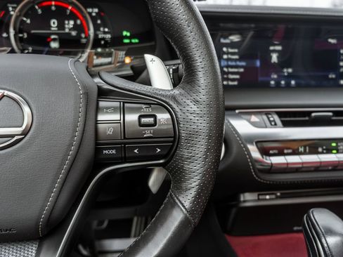 Used 2021 Lexus LC 500 Convertible image 26