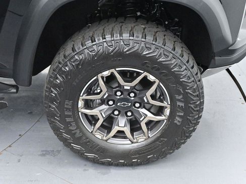 Used 2026 Chevrolet Colorado ZR2 AWD/4WD image 34