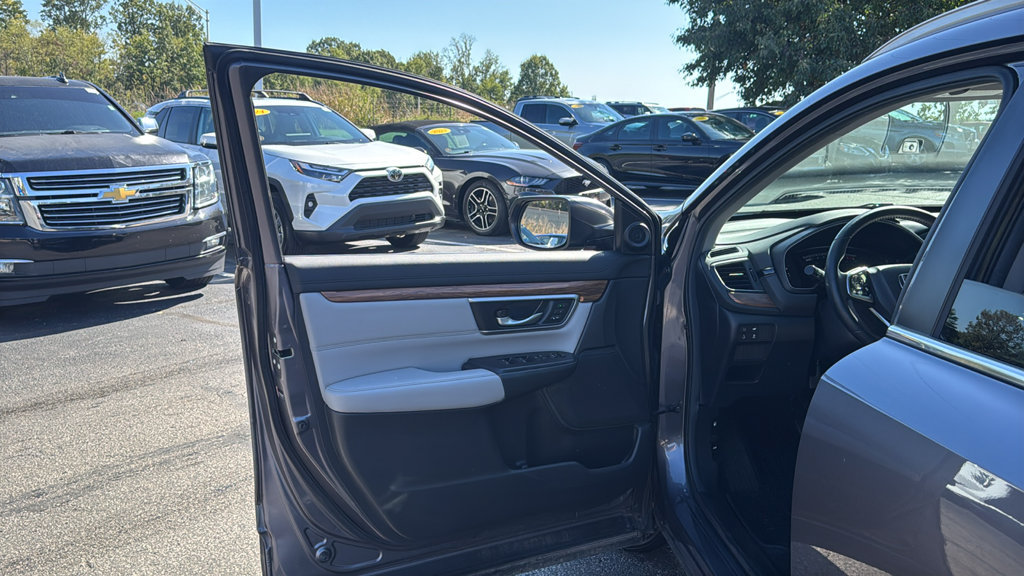 Used 2018 Honda CR-V Touring image 15