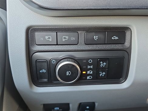 Used 2024 Ford F250 Limited image 24