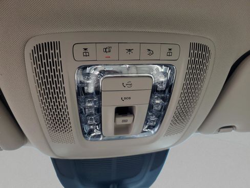 Certified 2026 Mercedes-Benz GLS 450 4MATIC image 26