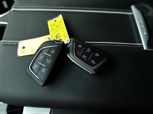 Used 2025 Cadillac Escalade Sport image 31