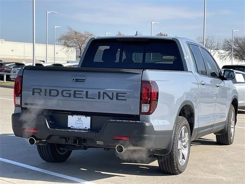 Used 2025 Honda Ridgeline RTL image 4