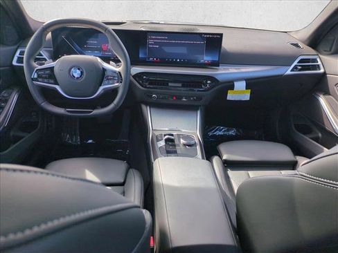 Certified 2025 BMW 330i Sedan w/ Premium Package image 19