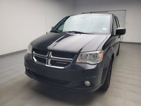 Used 2019 Dodge Grand Caravan SXT FWD image 15