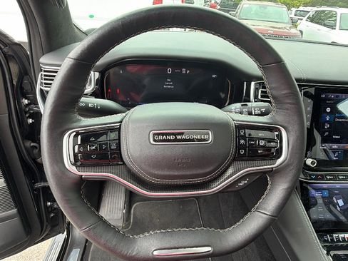 Used 2025 Jeep Grand Wagoneer Series II Obsidian w/ Quick Order Packagew 28T AWD/4WD image 30