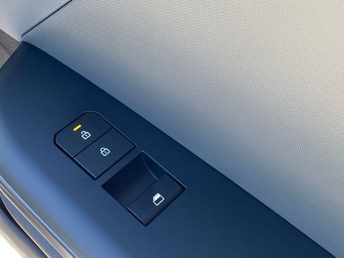 New 2026 Kia K4 LXS image 24