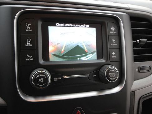 Used 2018 RAM 1500 Express w/ Express Value Package AWD/4WD image 18