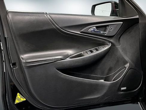 Used 2016 Chevrolet Malibu LT w/ Leather Package FWD image 18