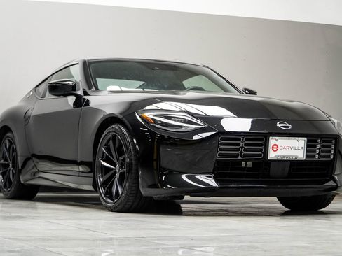 Used 2024 Nissan Z Performance w/ Floor Mat Package image 4