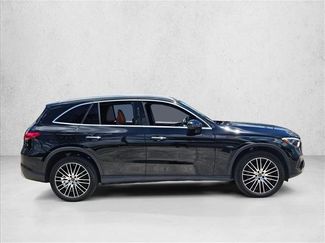Used 2023 Mercedes-Benz GLC 300 video 2