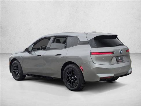 New 2026 BMW iX xDrive45 image 9