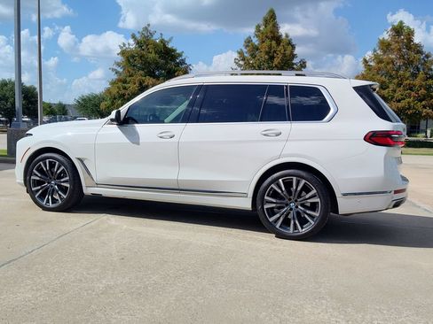 Used 2024 BMW X7 xDrive40i w/ Premium Package AWD/4WD image 5