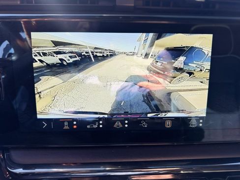 Used 2024 GMC Sierra 2500 AT4X image 15