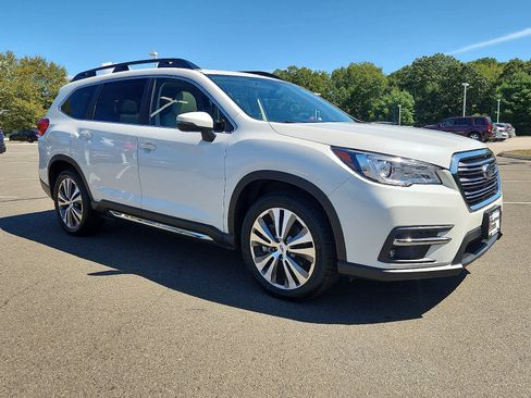 Used 2022 Subaru Ascent Limited w/ Technology Package image 4