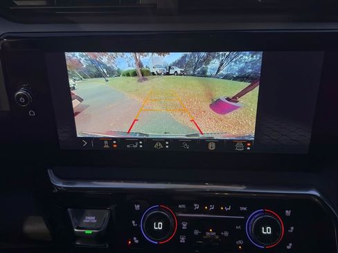 Used 2025 GMC Sierra 2500 Denali w/ Denali Reserve Package image 25