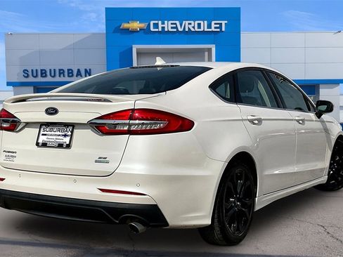 Used 2019 Ford Fusion SE w/ Equipment Group 151A image 2