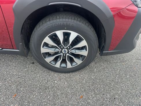 Used 2025 Subaru Outback Limited image 3