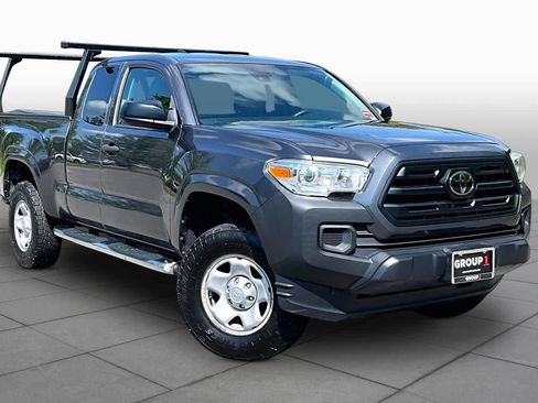 Used 2019 Toyota Tacoma SR AWD/4WD image 3