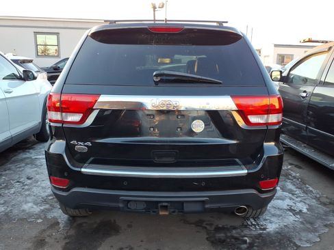 Used 2013 Jeep Grand Cherokee Overland image 5