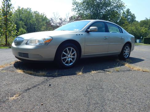 Used 2007 Buick Lucerne CXL image 1