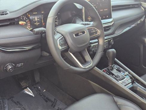 New 2026 Jeep Compass Latitude image 3