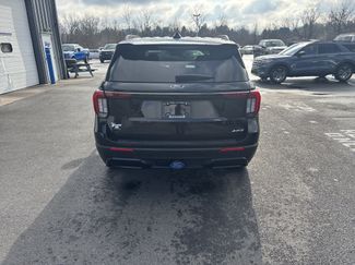 Used 2025 Ford Explorer ST-Line w/ ST-Line Street Pack video 4