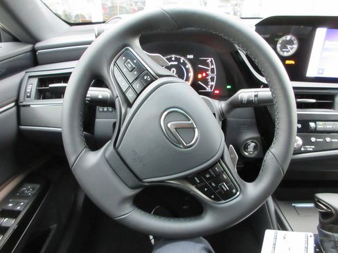 New 2025 Lexus ES 350 350 image 32