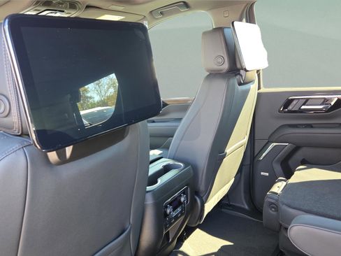 New 2026 Chevrolet Tahoe High Country image 14