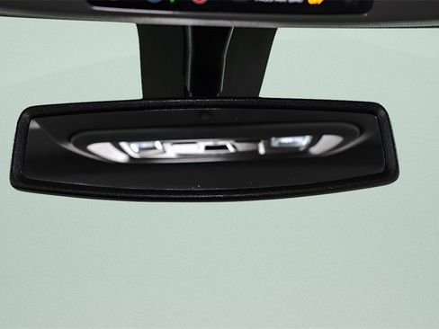 Used 2023 Chevrolet Silverado 2500 LTZ w/ LTZ Plus Package image 23