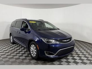 Used 2018 Chrysler Pacifica Touring-L Plus FWD 360° Tour