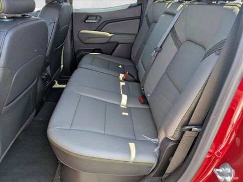 New 2026 Chevrolet Colorado ZR2 AWD/4WD image 15