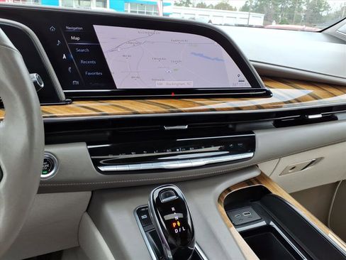 Used 2021 Cadillac Escalade Sport Platinum w/ LPO, Floor Liner Package image 8