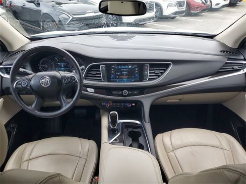 Used 2018 Buick Enclave Essence image 15