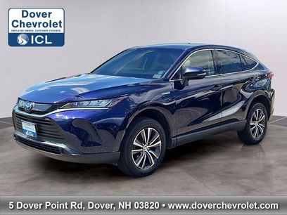 Used 2021 Toyota Venza LE w/ Carpet Mat Package (TMS)