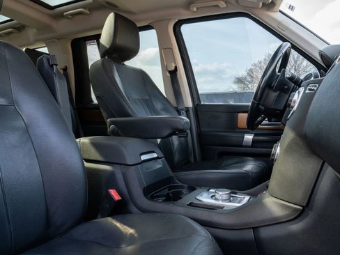 Used 2016 Land Rover LR4 HSE Silver Edition image 25