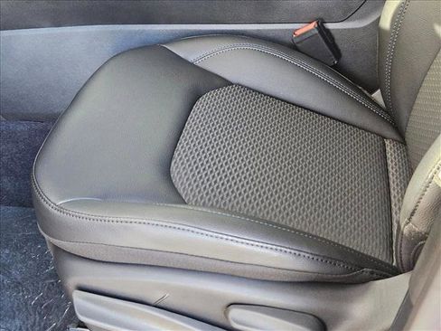 New 2026 Jeep Compass Latitude image 4