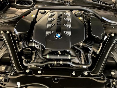 New 2026 BMW 760i xDrive w/ Executive Package AWD/4WD image 17