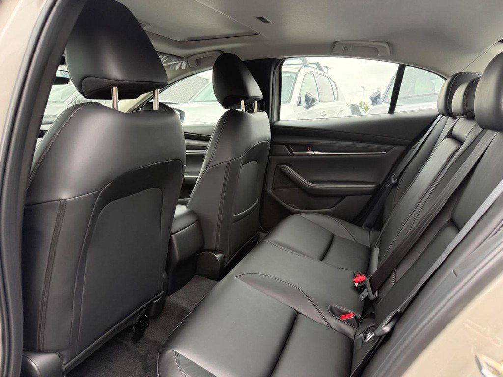 New 2026 MAZDA MAZDA3 2.5 S Sedan w/ Preferred Pkg FWD image 5