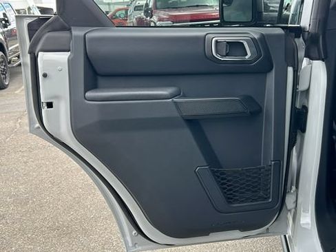 New 2026 Ford Bronco Badlands AWD/4WD image 14