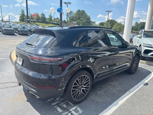 Used 2020 Porsche Cayenne AWD/4WD image 3